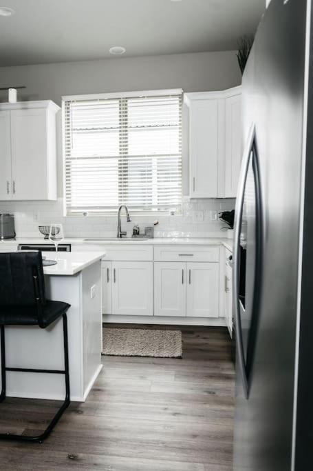 New Luxury Townhome Youngsville Kültér fotó